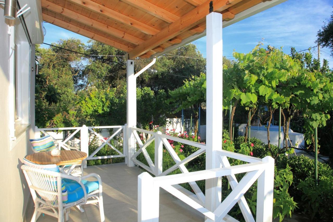 Blue Sky Cottage, Kanouli Beach Halikounas Eksteriør billede