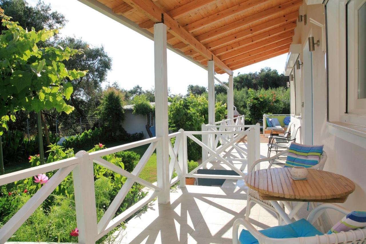 Blue Sky Cottage, Kanouli Beach Halikounas Eksteriør billede